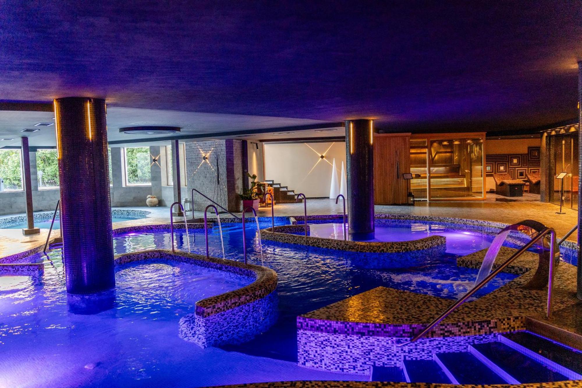 Grand Hotel Sveti Vlas- All Seasons Fitness & Spa Hotel Dış mekan fotoğraf